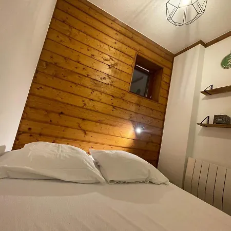 F3 Duplex 2 35m2 Multipass Inclus Garage Prive Apartment Châtel